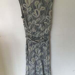 BCBG Maxazria Sleeveless Paisley Print Ruched Midi Dress small cottage core